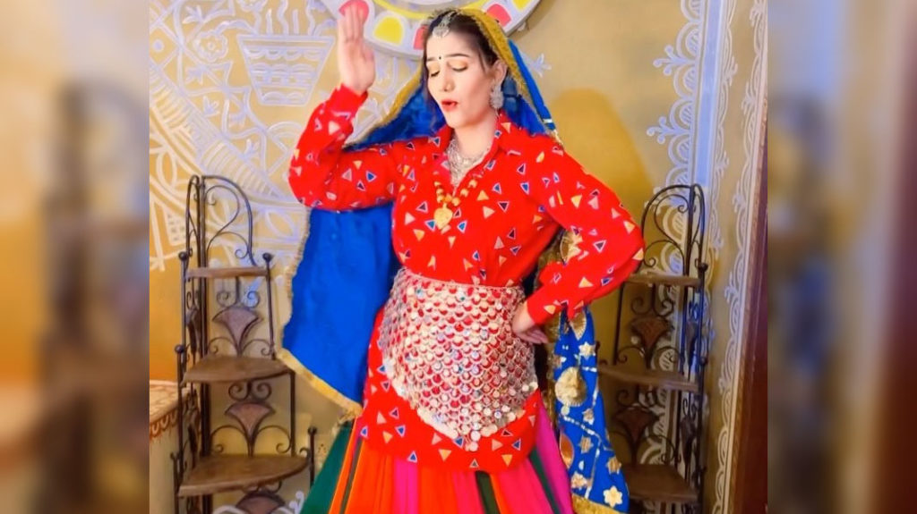 Sapna Choudhary Kaccha Badam dance